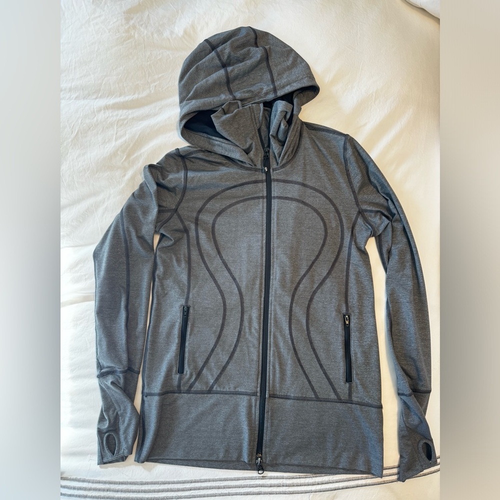 Lululemon coat size 8 gray